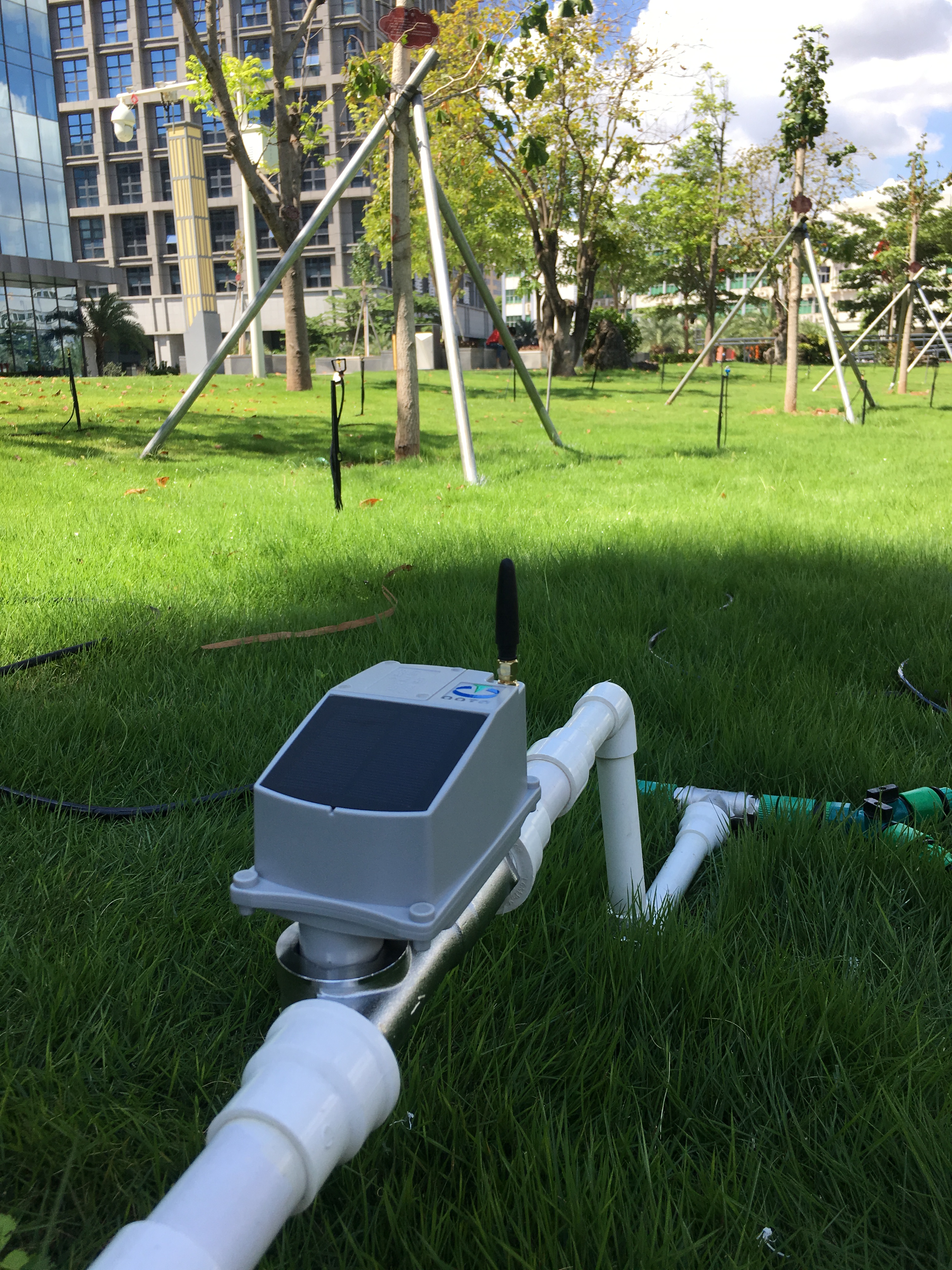 GSM Lorawan IoT Sistema automático de irrigação de plantas